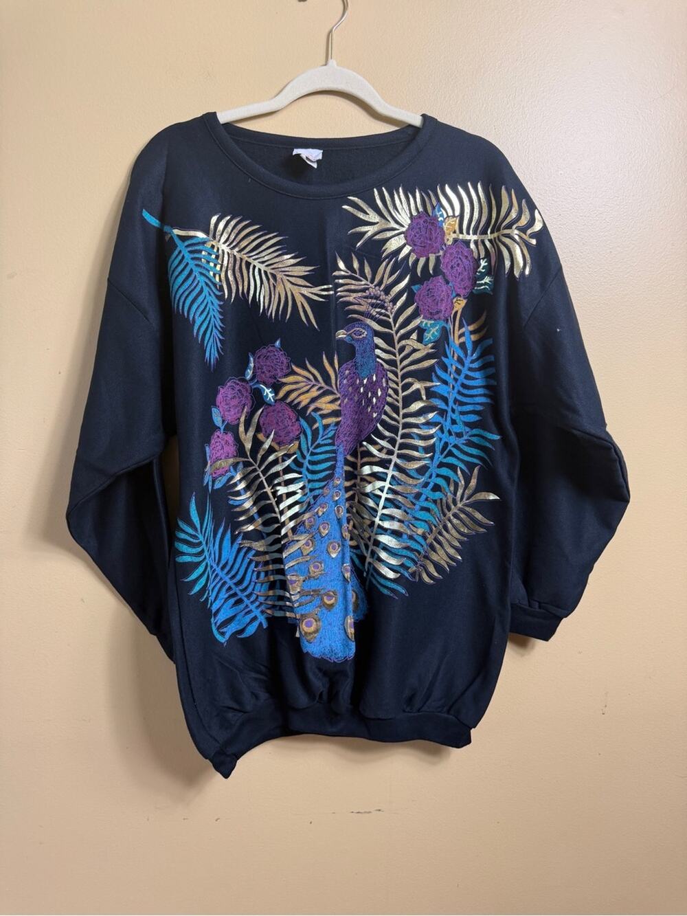 VNT Plumo black metallic peacock sweatshirt. Large .